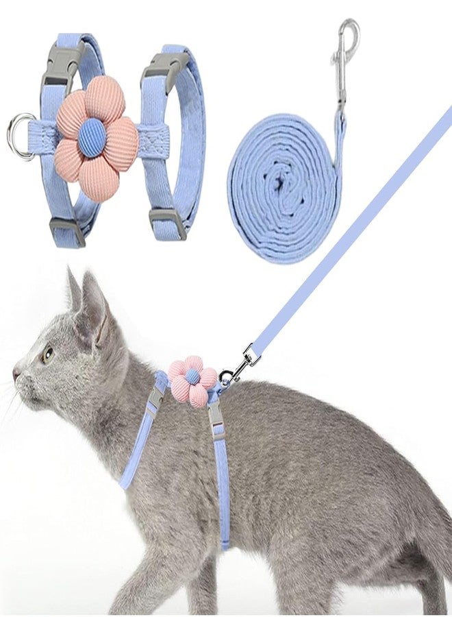Qpets طقم حزام ومقود للقطط من كيو بيتس®، طقم حزام ومقود للقطط الصغيرة مع مشبك سريع الفتح، حزام لطيف للحيوانات الأليفة على شكل زهرة مانع للهروب للمشي والسفر في الهواء الطلق (صغير، محيط الصدر 25-41 سم، محيط الرقبة 20-30 سم) - Image 1